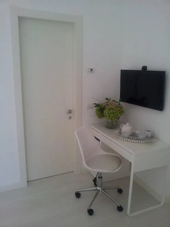 Alberica10 Bed & Breakfast Carrara